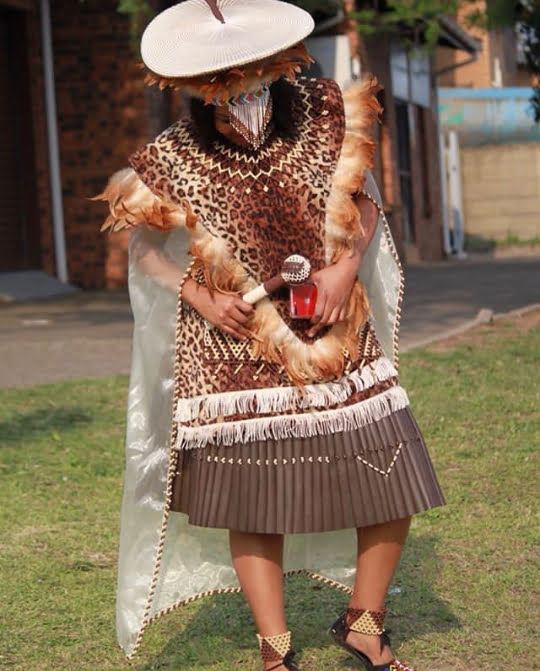 Bride In Zulu Traditional Wedding Attire; Imvunulo | Clipkulture ...