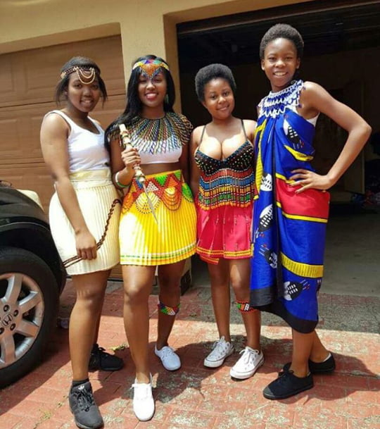 Clipkulture | Zulu Girls In Traditional Outfits