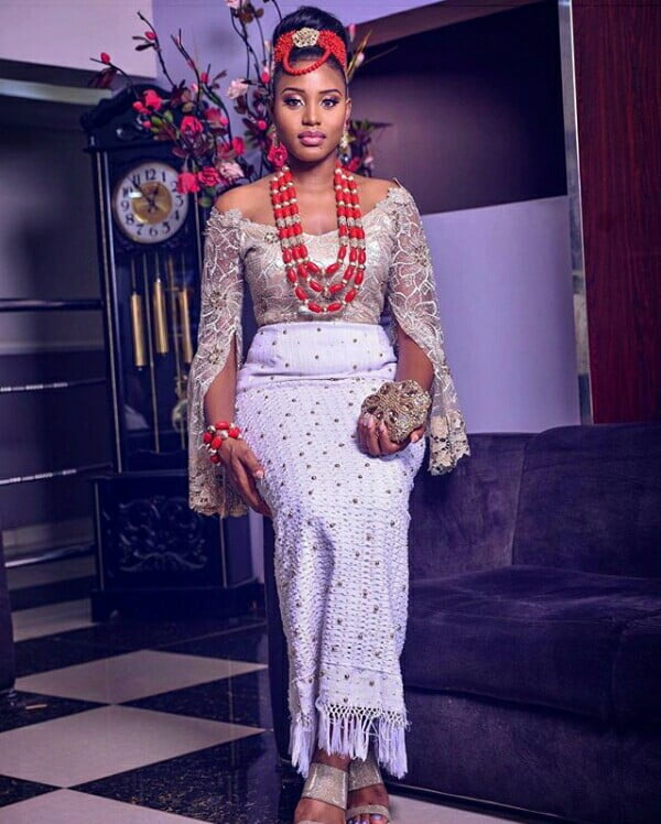 Delta Bride In Beautiful Blouse and Stoned Akwaocha Traditional Wrapper ...