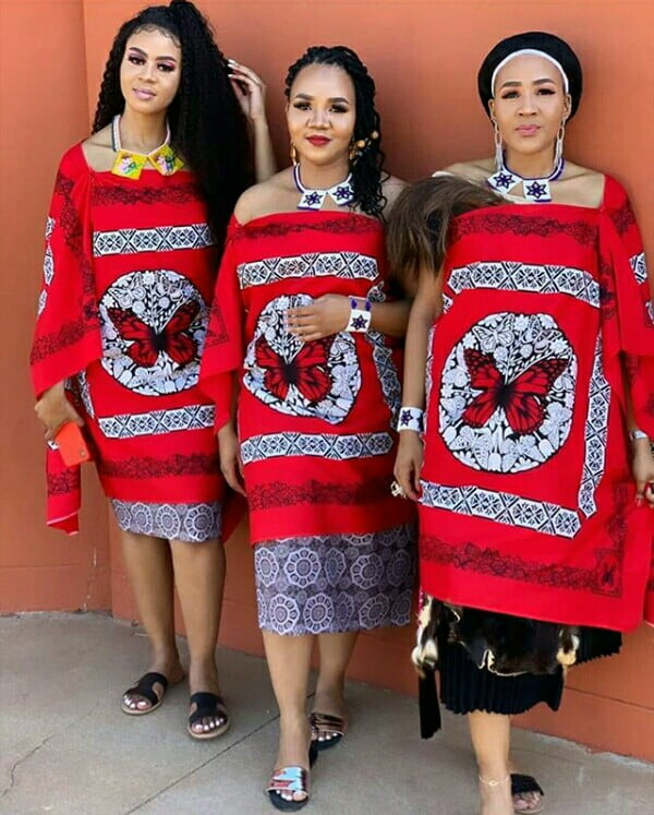 Swati Beauties In Red Emahiya Traditional Attire and Ligcebesha ...