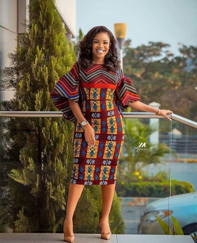 Serwaa Amihere in an African Print Dress with Exaggerated Sleeves –  Clipkulture